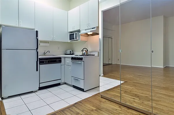 Sold by Citi Habitats | media 3