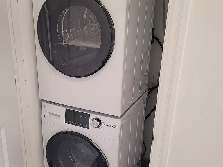 15 Bay St #3 — Photo 10
