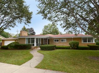 710 E Saint James St, Arlington Heights, IL