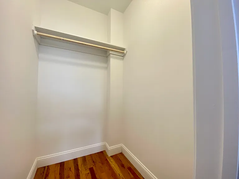 881 Sinclair Ave #2F — Photo 13