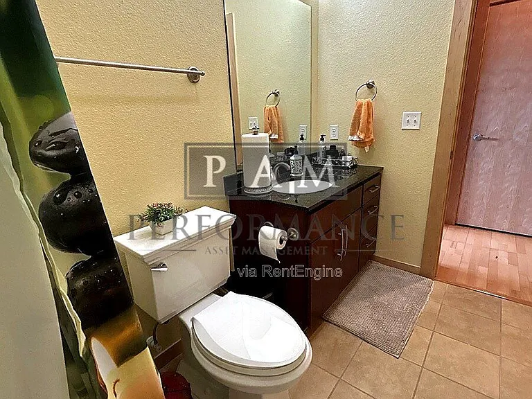 601 E Ogden Ave #601 — Photo 22