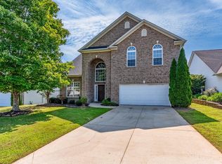 800 Center Rd, Taylors, SC 29687