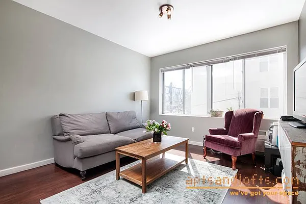 Sold by aptsandlofts.com | media 2