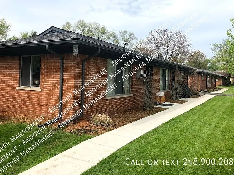 2301 W Forteen Mile Rd #B — Photo 1