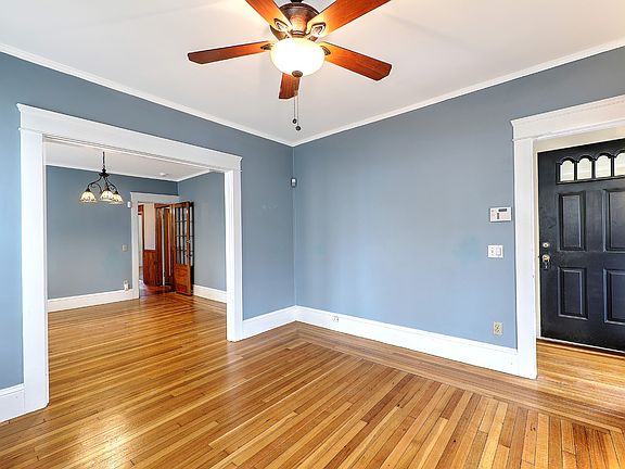 4th image of 72 Larch St Unit 1