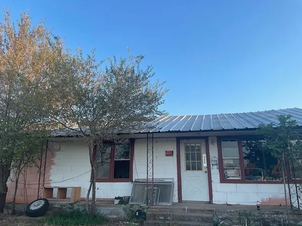 510 Lariat Ave, Matador, TX 79244