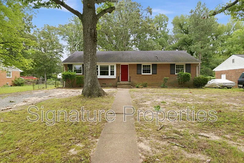 1413 Robindale Rd
