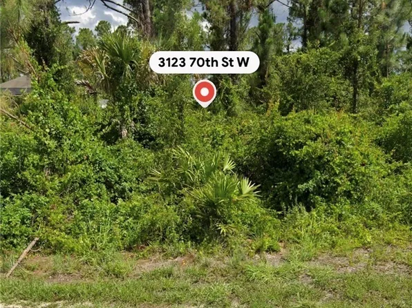 3123 70th St W, Lehigh Acres, FL 33971