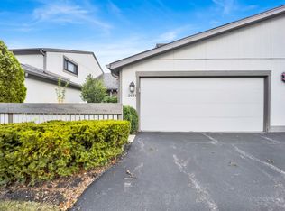 2631 Smith St, Rolling Meadows, IL 60008