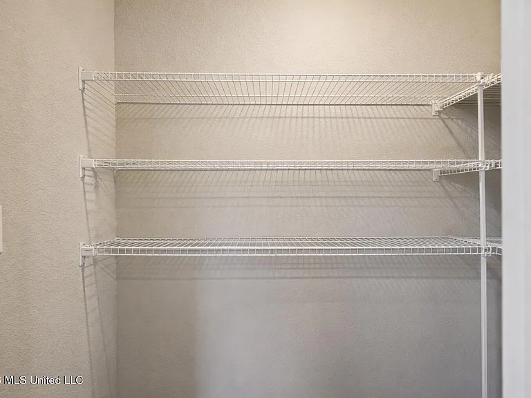 5438 Leeds Ln — Photo 27