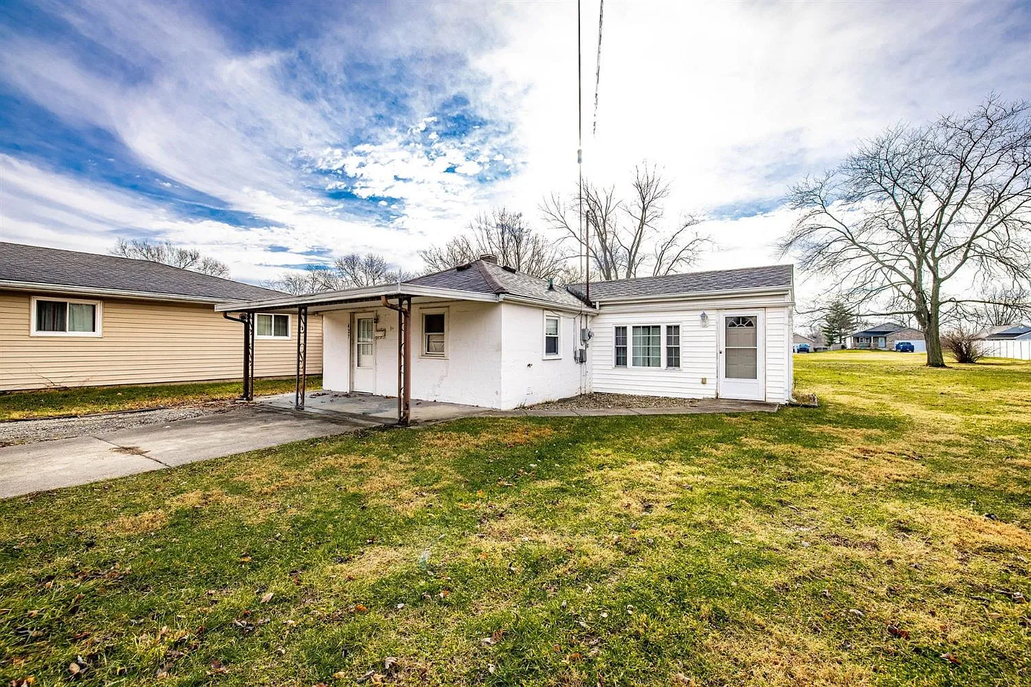 427 E Home Ave photo 1