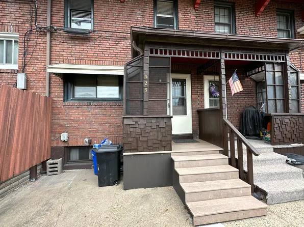325 Pennsylvania Ave, Clairton, PA 15025