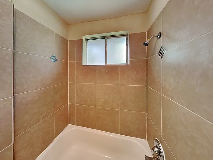 16627 Blackhawk Blvd — Photo 11