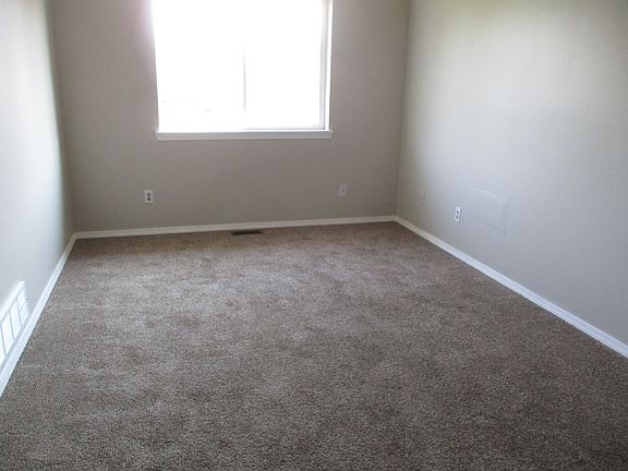 4th image of 2235 Aspen Ave
