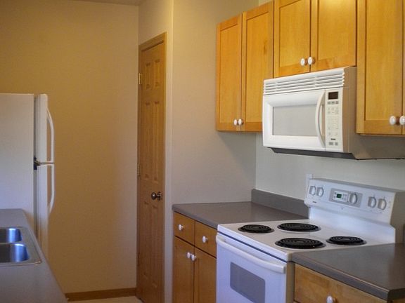 4th image of 335 Michael Grove Ave #B