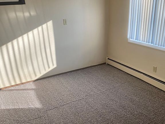 3rd image of 1345-1365 Meadowview Dr #1345-12