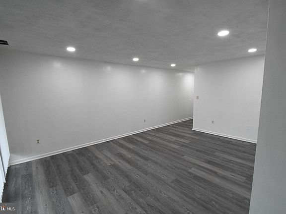 3rd image of 8459 Greenbelt Rd APT 201