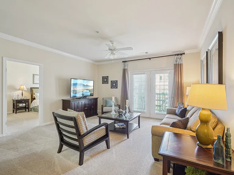 Clairmont at Farmgate — Photo 7
