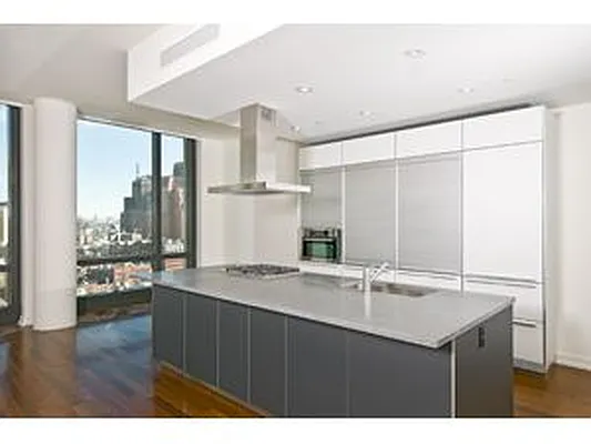 Rented by Douglas Elliman | media 10