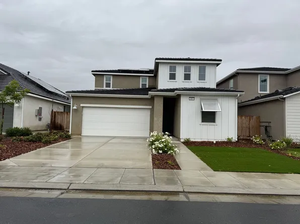 997 W Pioneer Dr, Madera, CA 93636