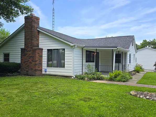 2769 Old 51 Rd, Sandoval, IL 62882