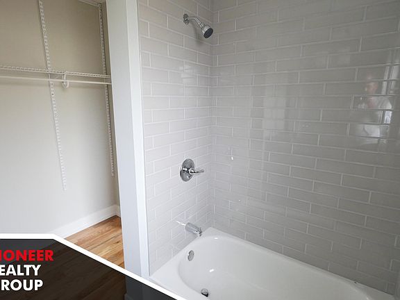 2nd image of 2900 N Mildred Ave #2900B1