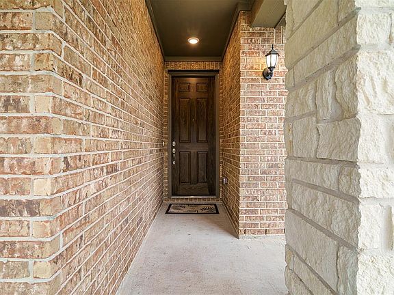 4th image of 3860 Tolby Creek Ln