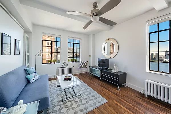1st image of 25 Tudor City Pl APT 1901