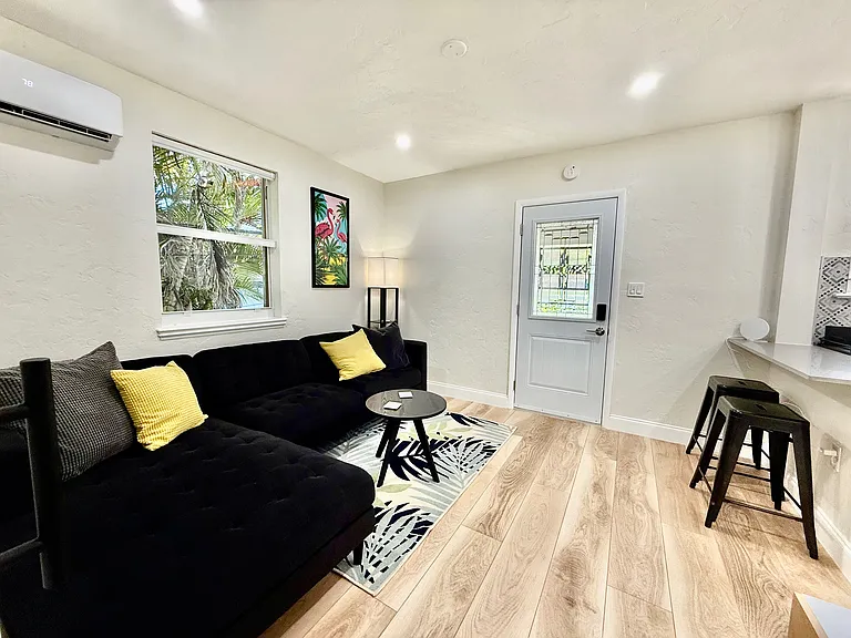 Living room & dining space