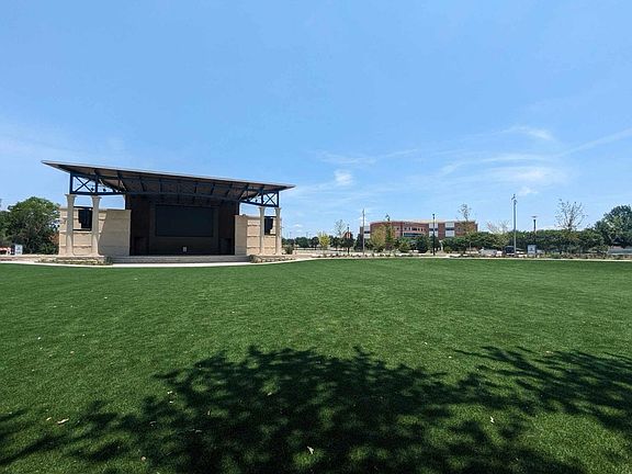 3rd image of 1536 Euclid Aly