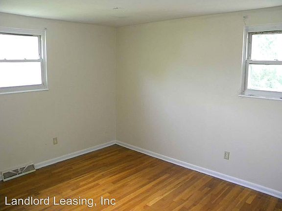 4th image of 1247 W 17th St