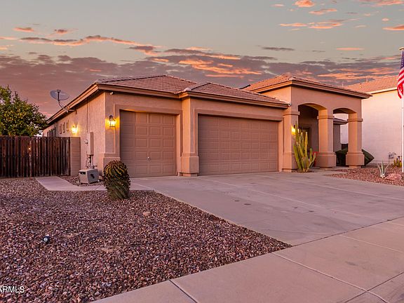 2nd image of 43350 W DESERT FAIRWAYS Drive