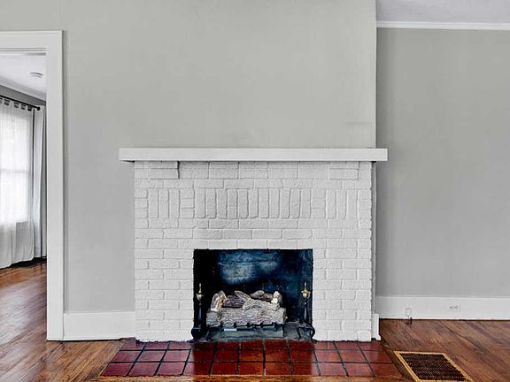 4th image of 1206 W Mississippi Ave