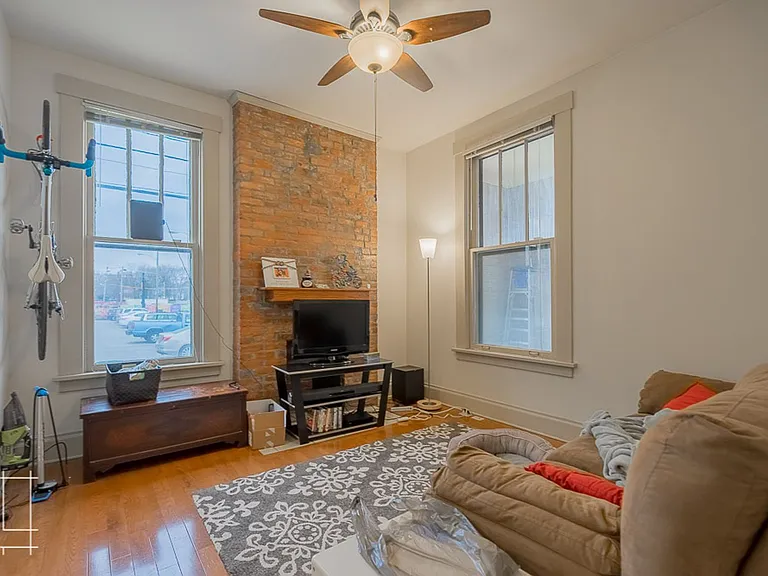 28 - 50 Hubbard Ave — Photo 2