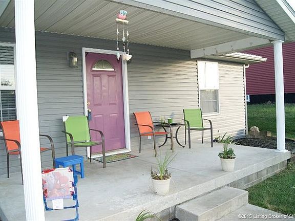 4th image of 108 Ash St