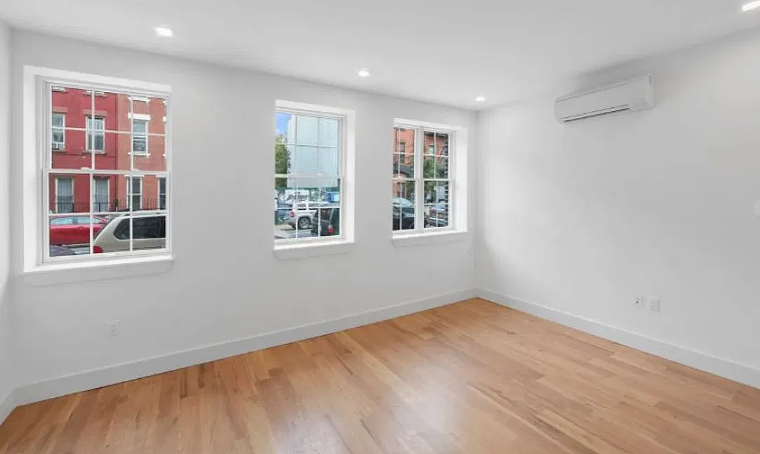 102 Central Avenue — Photo 4