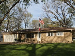 3100 Shady Ln, Cedar Falls, IA 50613