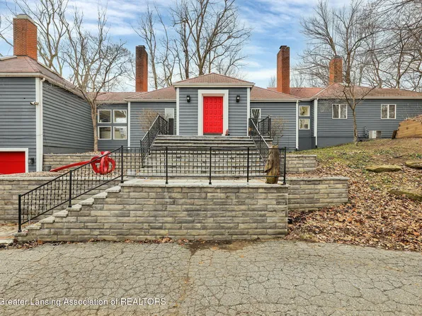 9300 Lookout Point Dr, Laingsburg, MI 48848