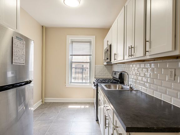 5th image of 115 Fairview Ave APT 57