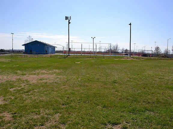 4th image of 0 E 6th St