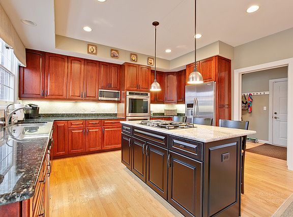 5th image of 21539 W Goldfinch Ct