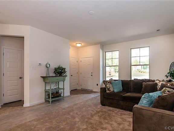 5th image of 8005 Rutland Village Dr #45
