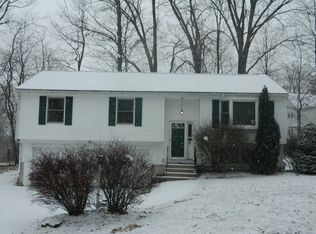 6 Veronica Ave, Salem, NH 03079