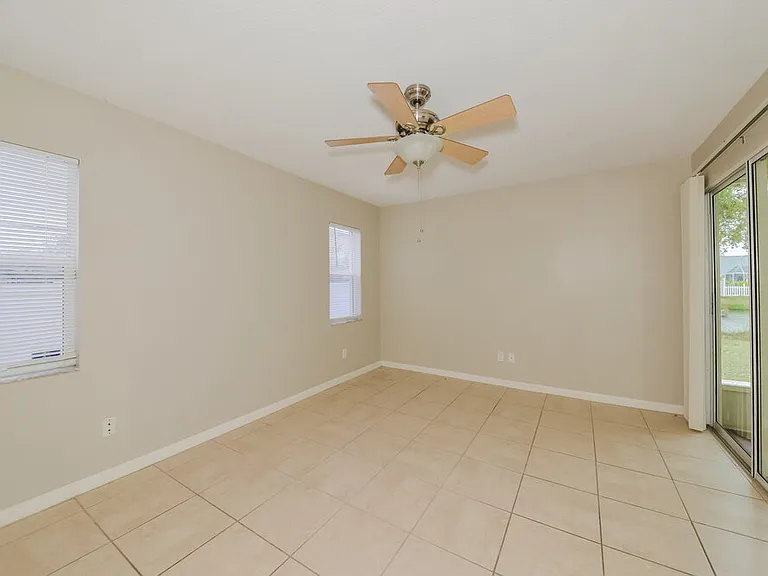 7703 33rd Ln E — Photo 9