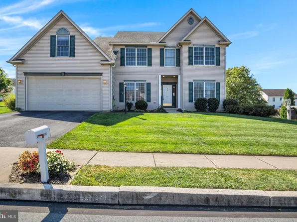 2191 Canterbury Dr, Mechanicsburg, PA 17055