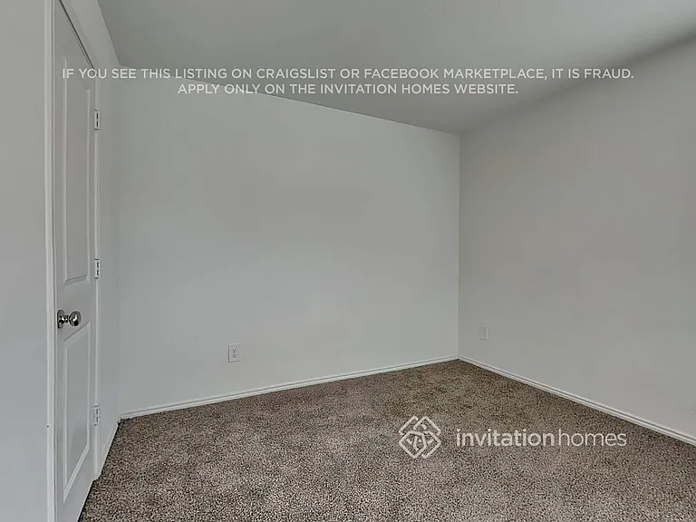 10527 Sewell Cir — Photo 11