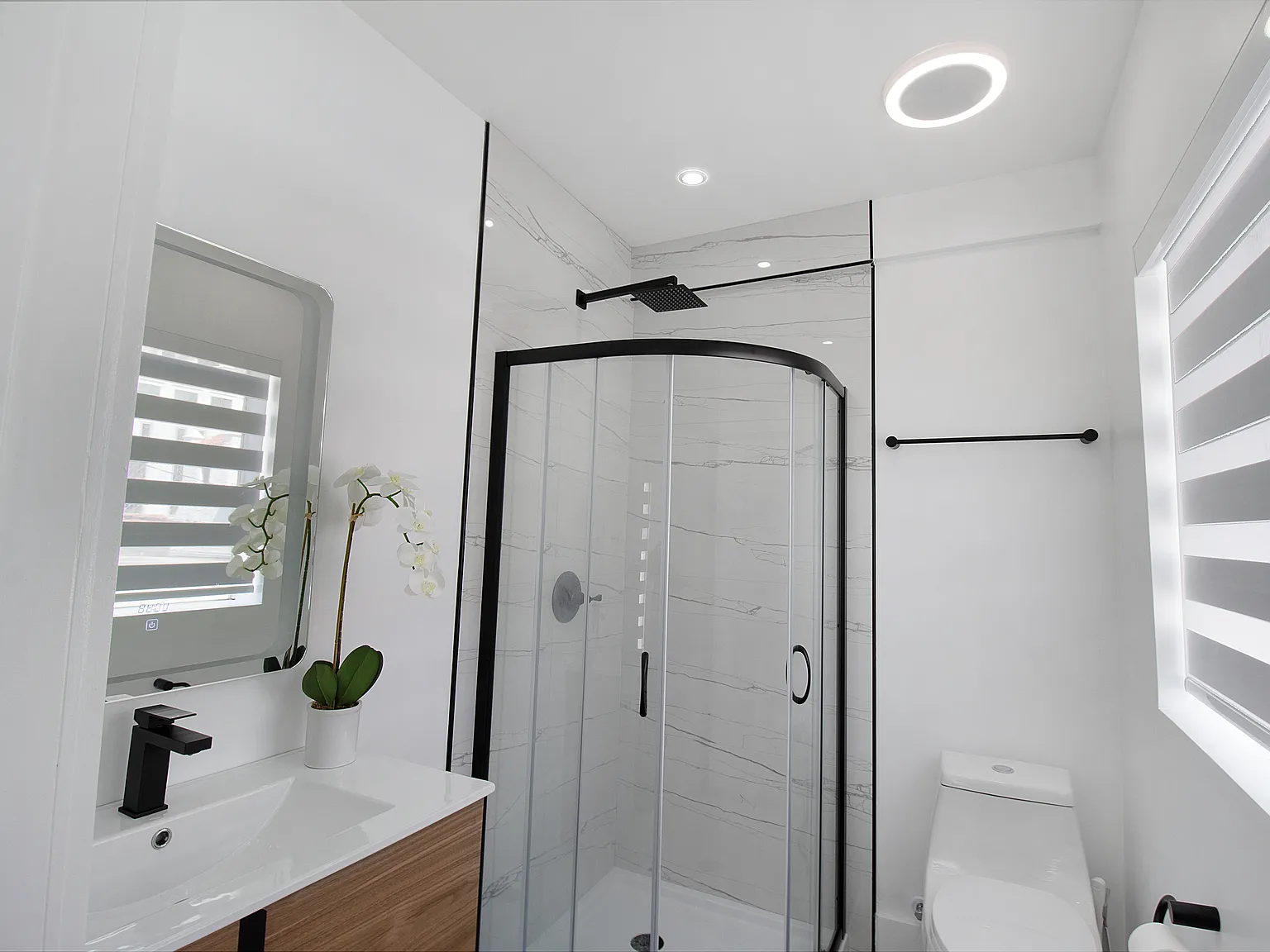 Studio, 600 sqft, $1,750 — Photo 3