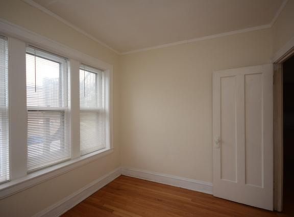2nd image of 2648 W Winnemac Ave APT 2W