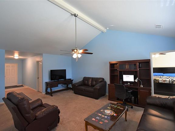 5th image of 3005 Marble Falls Dr