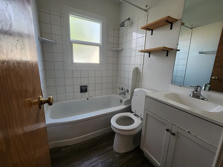552 Fairmont Ave — Photo 10